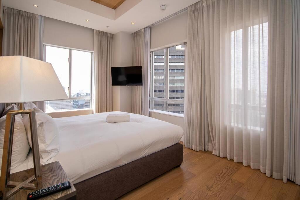 2202 Pullman Three Bedroom Luxury Penthouse