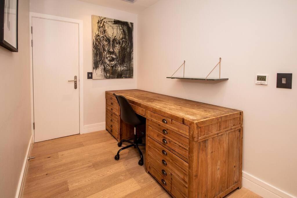 2202 Pullman Three Bedroom Luxury Penthouse Apartment Cape Town